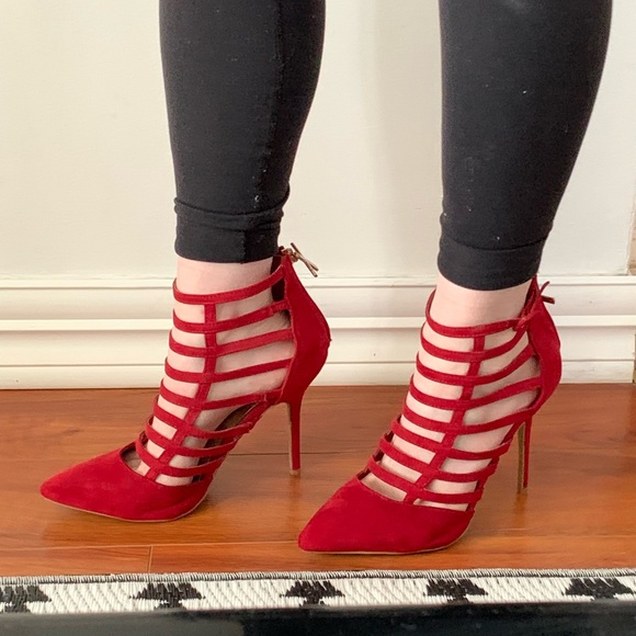 Charlotte Russe Red stiletto heels with gold cross on the back size 9 - Picture 4 of 15